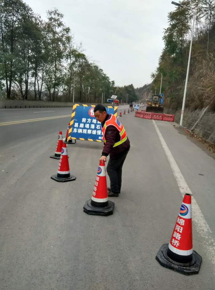 狠抓公路安全生产  确保春节畅通平安